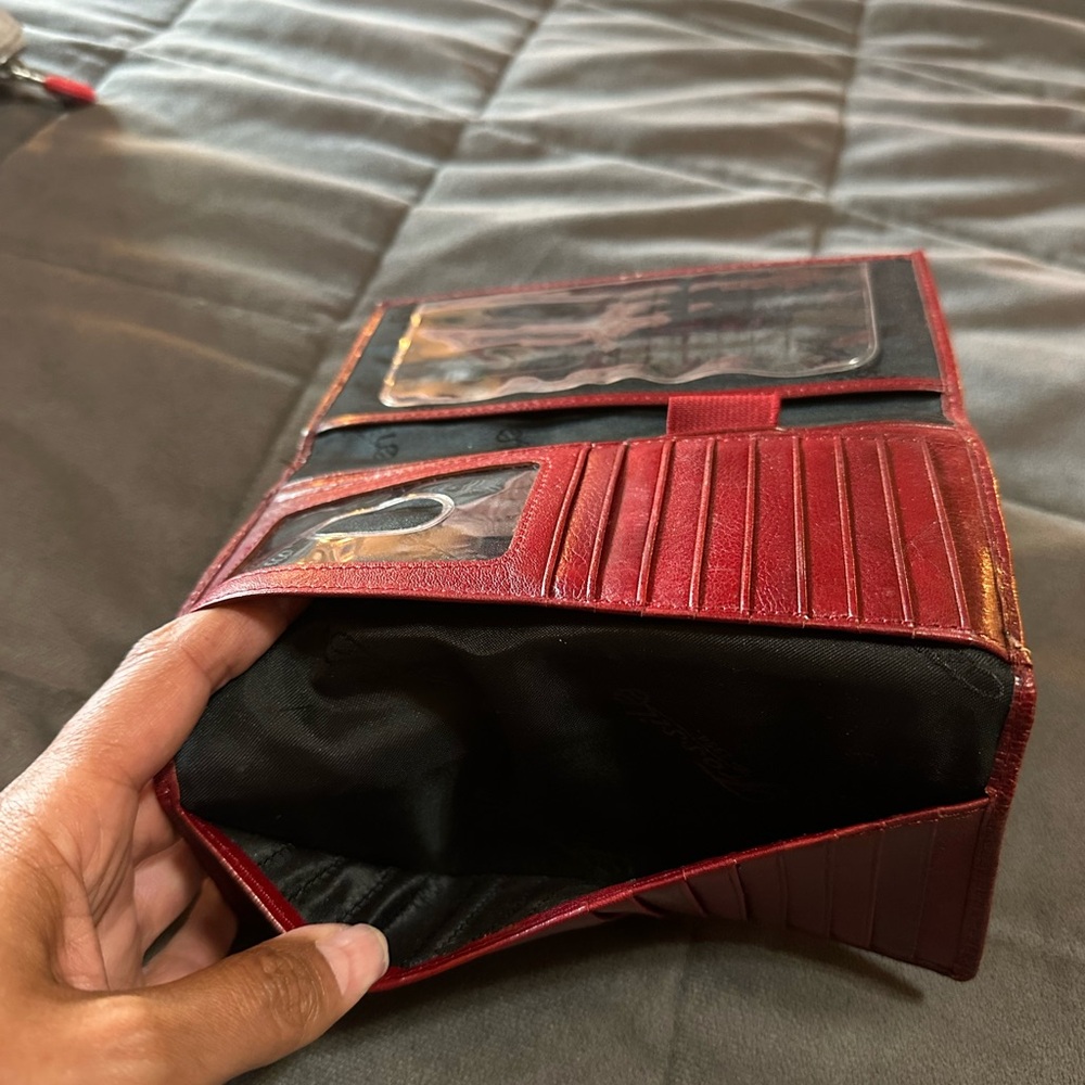 Red Leather FOSSIL Wallet - Picture 9 of 10